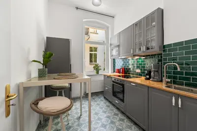 Küche/Küchenzeile in der Unterkunft The Remise Mitte Loft, 2 BR, 2 bathrooms, living room, group & family friendly, 4- 7 Guests