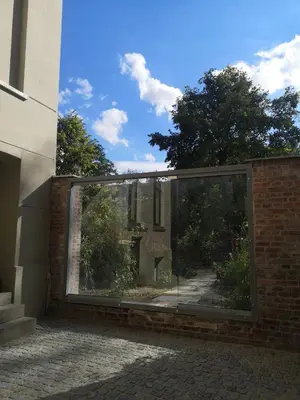 Das Gebäude in dem sich die Ferienwohnung befindet