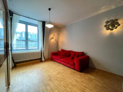 Ein Sitzbereich in der Unterkunft Luxurious, huge designer Loft, central Kreuzberg