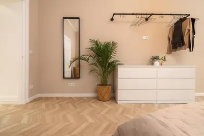 Ein Bett oder Betten in einem Zimmer der Unterkunft Arbio I Artsy Berlin Oasis Apartment