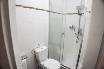 Ein Badezimmer in der Unterkunft One Way Apartment