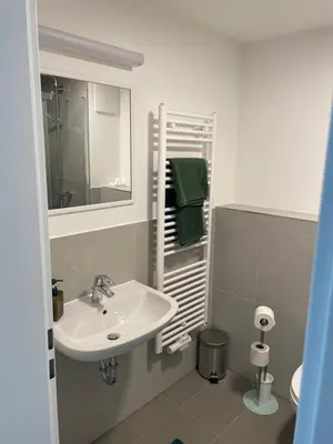 Ein Badezimmer in der Unterkunft Gästehaus Bernau OT Schönow