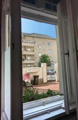 Das Gebäude in dem sich die Ferienwohnung befindet
