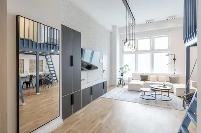 TV/Unterhaltungsangebot in der Unterkunft Spacious Lofts In Wedding