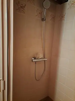 Ein Badezimmer in der Unterkunft Apartment Kastanienallee Rosenthal