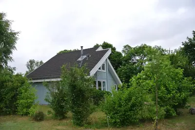 Das Gebäude in dem sich das Ferienhaus befindet