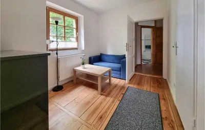 Ein Sitzbereich in der Unterkunft 2 Bedroom Awesome Apartment In Kremmen