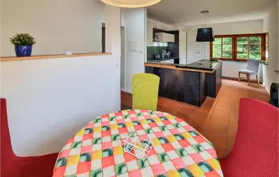 Küche/Küchenzeile in der Unterkunft 2 Bedroom Awesome Apartment In Kremmen