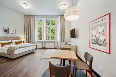 Ein Bett oder Betten in einem Zimmer der Unterkunft Limehome Berlin Stresemannstr