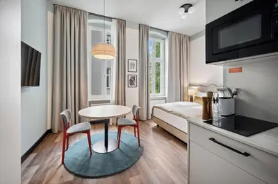 Ein Bett oder Betten in einem Zimmer der Unterkunft Limehome Berlin Stresemannstr