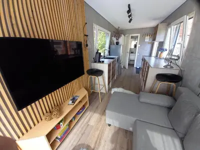 TV/Unterhaltungsangebot in der Unterkunft Tinyhaus in 16845 Manker mitten im Dorf tiny house