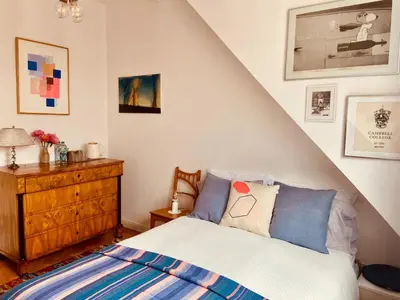 Ein Bett oder Betten in einem Zimmer der Unterkunft Privatzimmer mit Dachterasse in Berlin Mitte