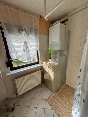Ein Badezimmer in der Unterkunft Haus am Finowkanal
