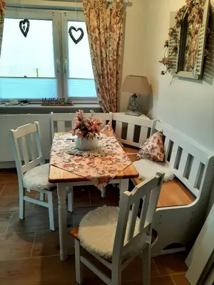 Ein Sitzbereich in der Unterkunft Haus Waldblick