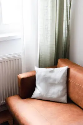 Ein Sitzbereich in der Unterkunft Hybrid Work-Play Retreat - 2BR, 1B central Kreuzberg