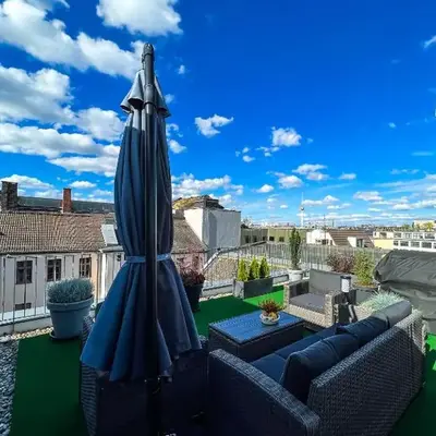 Hybrid Work-Play Retreat - 2BR