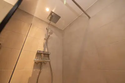 Ein Badezimmer in der Unterkunft Great 1-room Loft