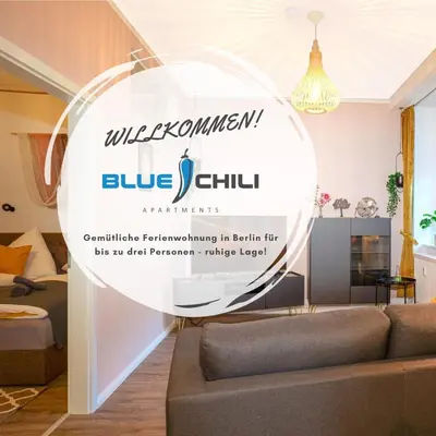 Ein Sitzbereich in der Unterkunft Blue Chili 32 - Stadtwohnung für 3 modern zentral Karlshorst Wlan