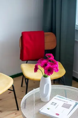 Ein Sitzbereich in der Unterkunft Flattering - Berlin