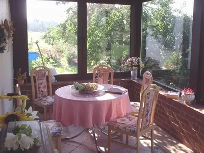 Ein Garten an der Unterkunft Pension am Hasenberg