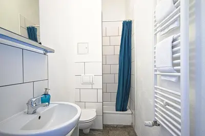 Ein Badezimmer in der Unterkunft 2 Bedroom Apartment (ABEMI)
