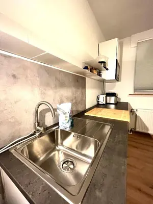Küche/Küchenzeile in der Unterkunft X-Hain Kiezwohnung