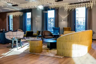 Ein Sitzbereich in der Unterkunft Motel One Berlin-Potsdamer Platz