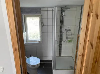 Ein Badezimmer in der Unterkunft Bungalow im Grünen