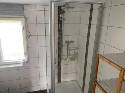 Ein Badezimmer in der Unterkunft Bungalow im Grünen