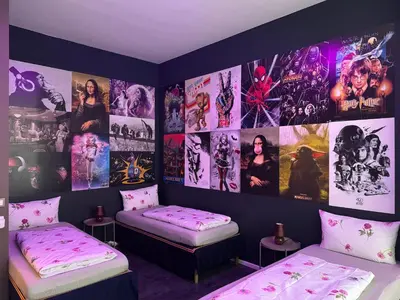 Ein Bett oder Betten in einem Zimmer der Unterkunft Exil DeLuxe