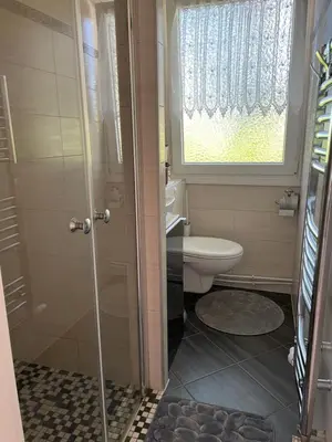 Ein Badezimmer in der Unterkunft Bungalow am Schwielochsee 2.0