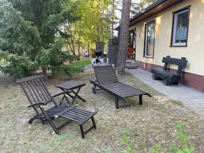 Ein Garten an der Unterkunft Bungalow am Schwielochsee 2.0
