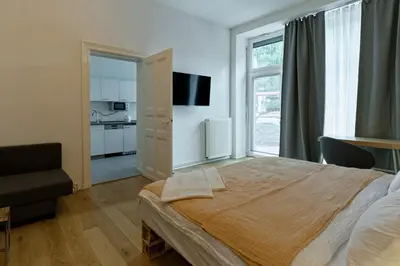 Ein Bett oder Betten in einem Zimmer der Unterkunft Apartment near Warschauer Platz and Spree river