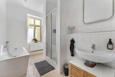 Ein Badezimmer in der Unterkunft Stylish 120sqm Appartment in Berlin-Mitte