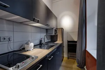 Küche/Küchenzeile in der Unterkunft Wohnung 3 neben Warschauer Platz und Spree