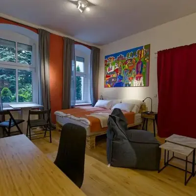 Wohnung 3 neben Warschauer Platz und Spree