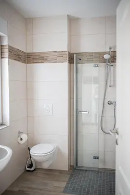 Ein Badezimmer in der Unterkunft Havelstern Ketzin, Ferienhaus Plötze