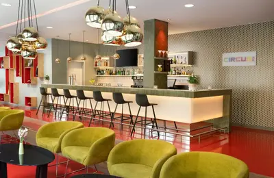 Lounge oder Bar in der Unterkunft Leonardo Hotel Berlin Mitte