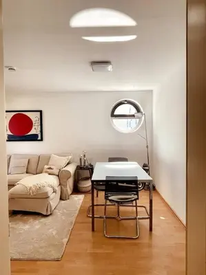 Ein Sitzbereich in der Unterkunft Gemütliche Wohnung mit Balkon in Schönefeld