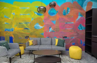 Ein Sitzbereich in der Unterkunft Vienna House Easy by Wyndham Berlin Potsdamer Platz