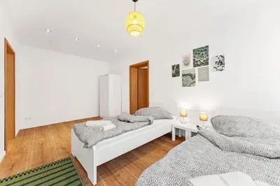 Ein Bett oder Betten in einem Zimmer der Unterkunft Chic & Modern Apartment