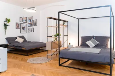 Ein Sitzbereich in der Unterkunft Apartment near Ku'damm