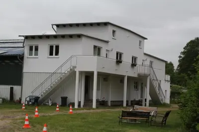 Das Gebäude in dem sich die Ferienwohnung befindet