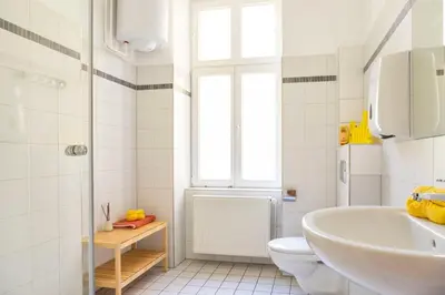 Ein Badezimmer in der Unterkunft Family Apartment in central location