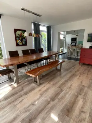 Ein Sitzbereich in der Unterkunft Urban house for families and Berlin tourists