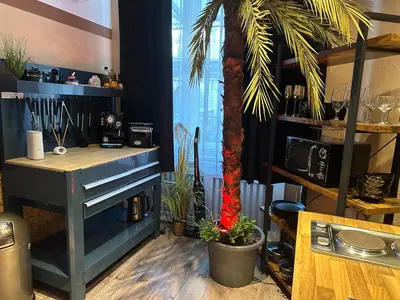 Küche/Küchenzeile in der Unterkunft Einzigartige Ferienwohnung bunt wie Berlin