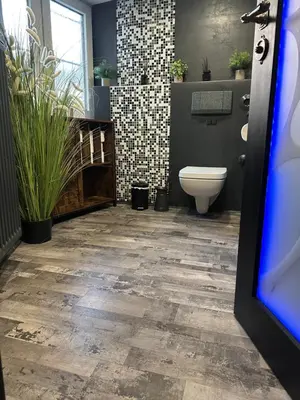 Ein Badezimmer in der Unterkunft Einzigartige Ferienwohnung bunt wie Berlin