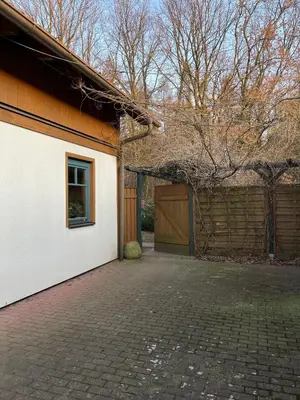 Das Gebäude in dem sich die Ferienwohnung befindet