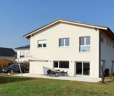 Das Gebäude in dem sich die Ferienwohnung befindet