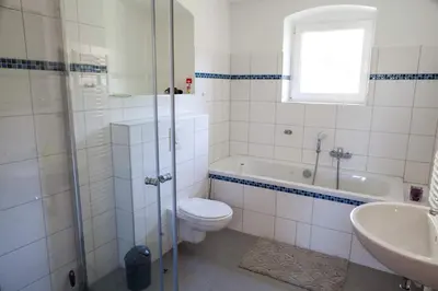 Ein Badezimmer in der Unterkunft Ferienwohnung Bergschäferei